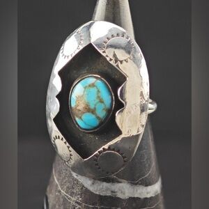 Vintage Shadow Box Turquoise & 925 Sterling Silver Ring, Size 6.25, Stamped - 🤩
